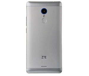 ZTE Blade V580の背面